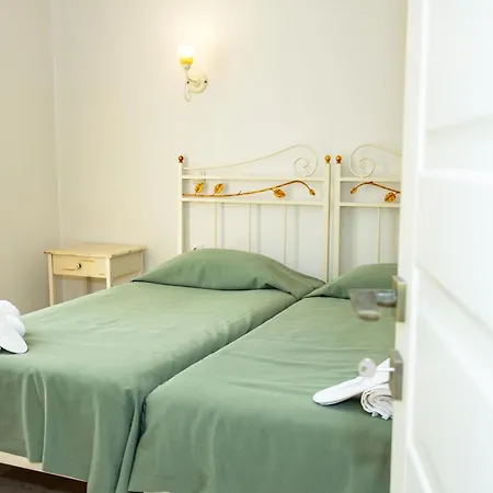 Taxi Apartment *